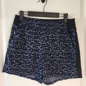 Athleta Brooklyn Printed Short, Digital Blue/Black Camo, Size 6